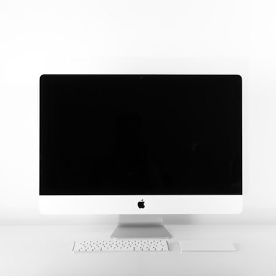 Skjár — 27" 4K IPS